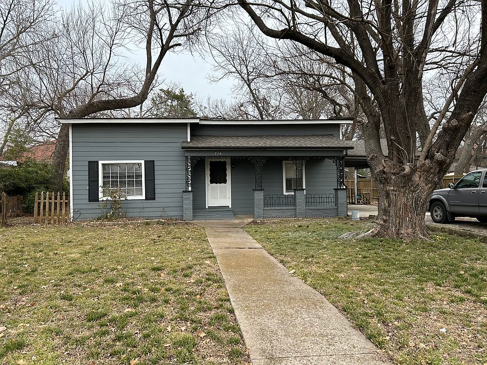 1st image of 714 W Jefferson St