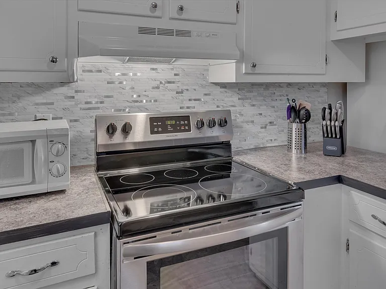 116 Parthenia Dr — Photo 22