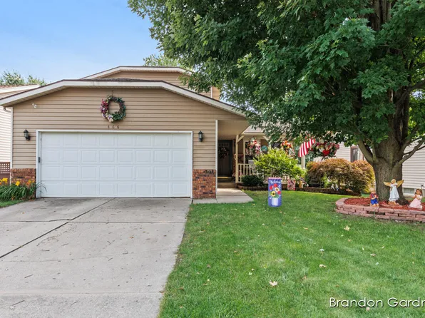 466 Harp St SE, Kentwood, MI 49548