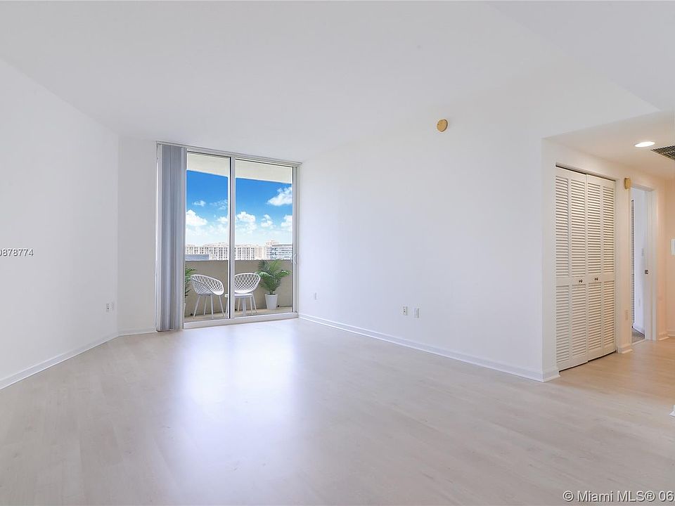 1st image of 19501 W Country Club Dr APT 1006