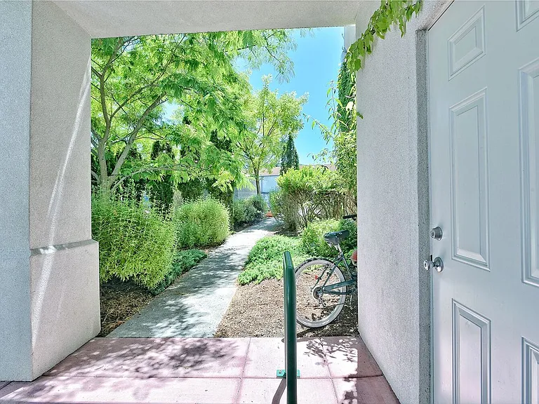 184 Clear Creek Dr #5 — Photo 11