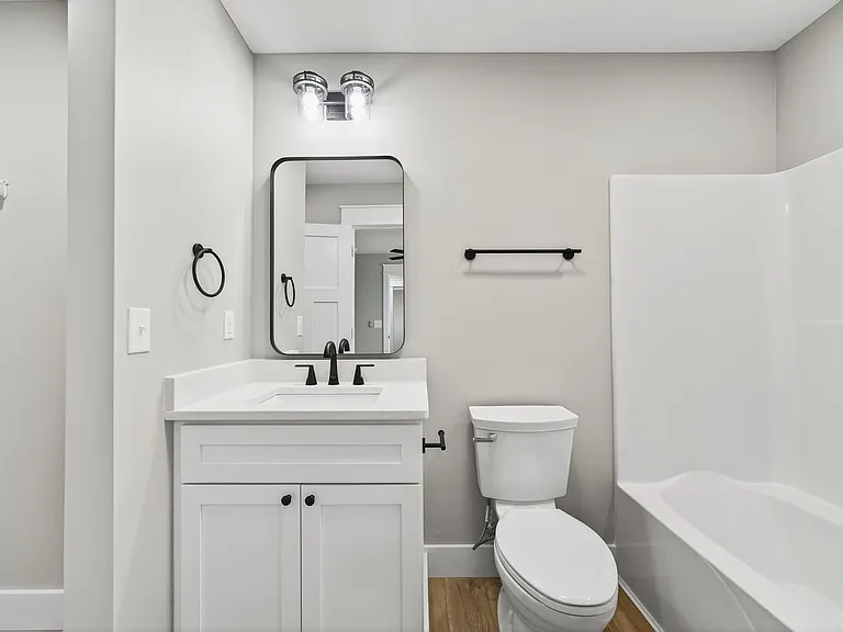 902 N Madison St — Photo 17