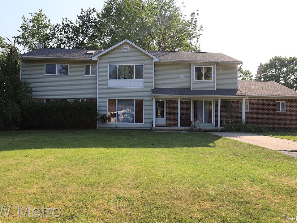 1st image of 17255 Carol St