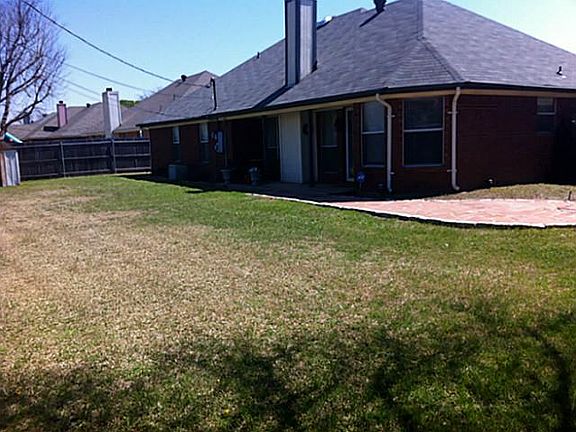 4th image of 7801 Cortland Ave
