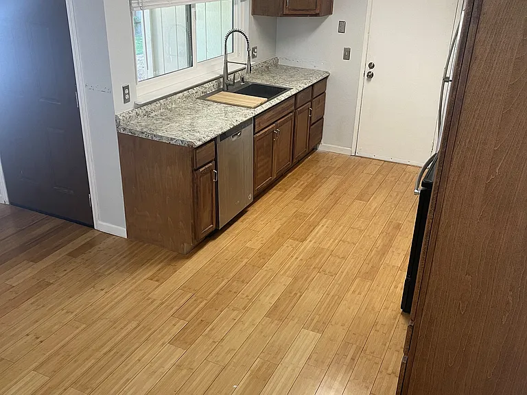 3021 Lillard Dr — Photo 12