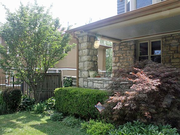 3rd image of 4342 Campbell St