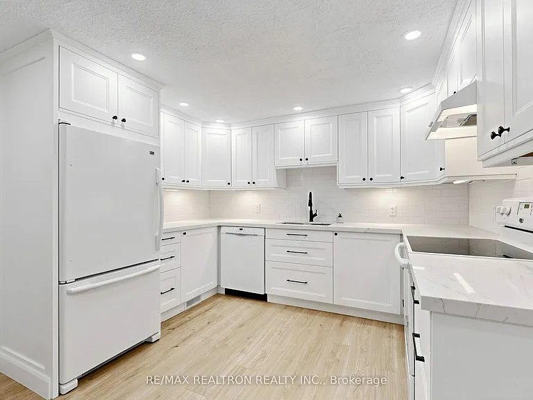 3927 Vandorf Side Rd #BASEMENT — Photo 7