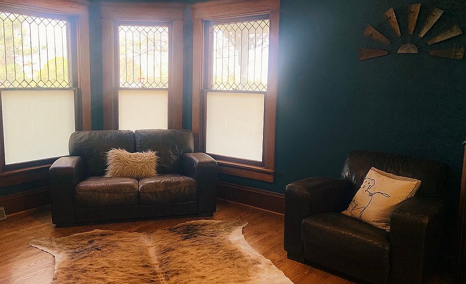 Velvet finish paint 
