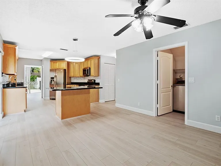 7685 NW 62nd Way — Photo 8