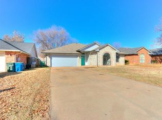1717 Yosemite Pl, Edmond, OK 73003