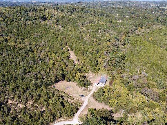 3rd image of 736 Henry Rd