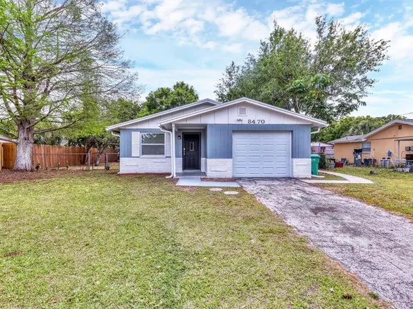 8470 Magnolia Dr, Seminole, FL 33777