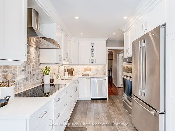 2nd image of 3154 Barwell Rd