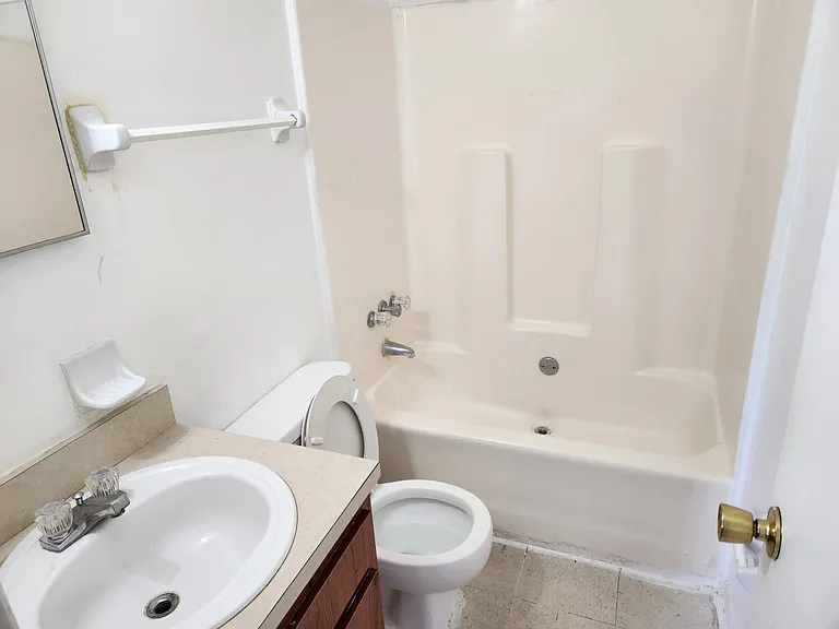 1206 SW 61st Ter #1206 — Photo 10