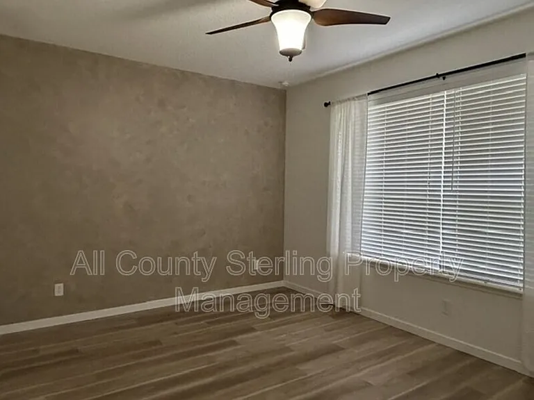 184 Birchmont Dr — Photo 17