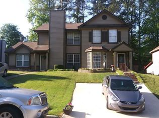 2560A Picardy Cir N, College Park, GA 30349