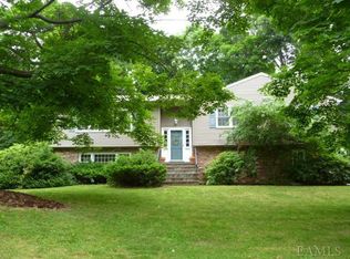 38 Cathy Rd, Poughkeepsie, NY 12603