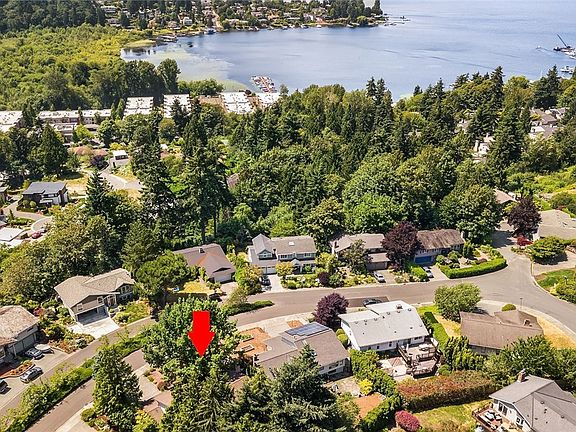 2nd image of 4230 105th Ave NE