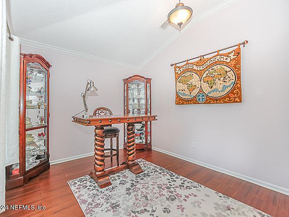 4th image of 1005 SANTA CRUZ Street