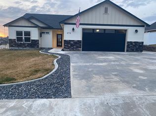 270 Meadow View Dr, Payette, ID 83661