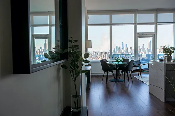 Rented by Clinton Management | media 4