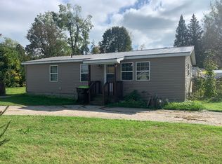 471 W Franklin Ave, Reed City, MI 49677