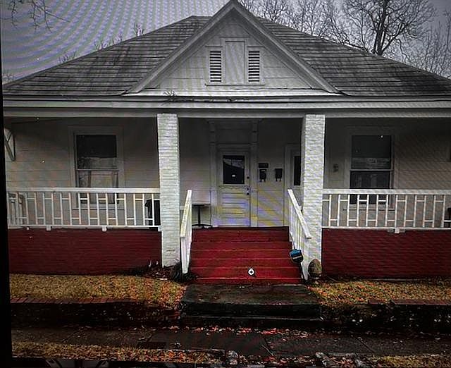 1st image of 1348 Rhodes St