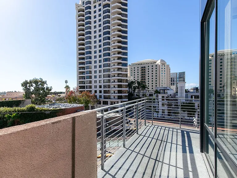 611 G St #321 — Photo 11