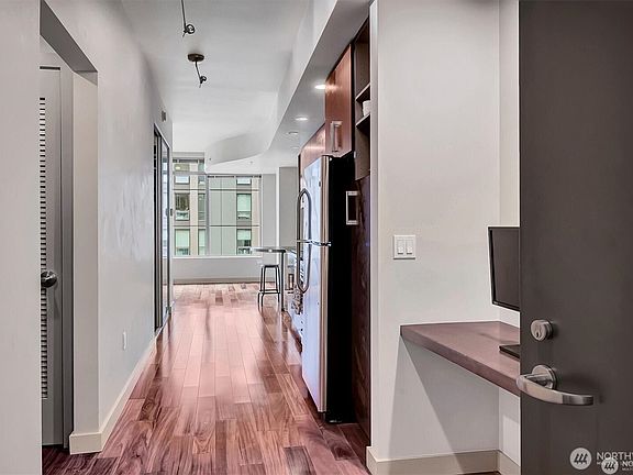 4th image of 910 Lenora Street #S1004