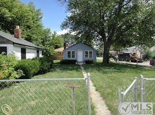 22808 Mac Arthur Blvd, Warren, MI 48089