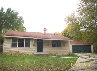 1418 Windsor Cir, Carpentersville, IL 60110
