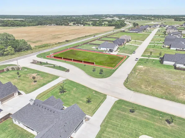100 Chisolm Trl, Pottsboro, TX 75076