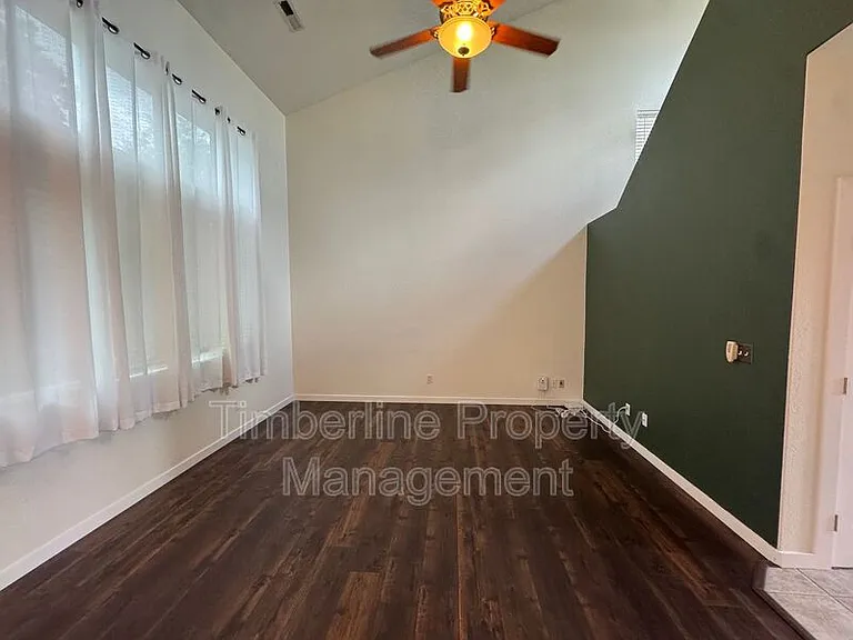 3548 Bucking Bronco Ct — Photo 4