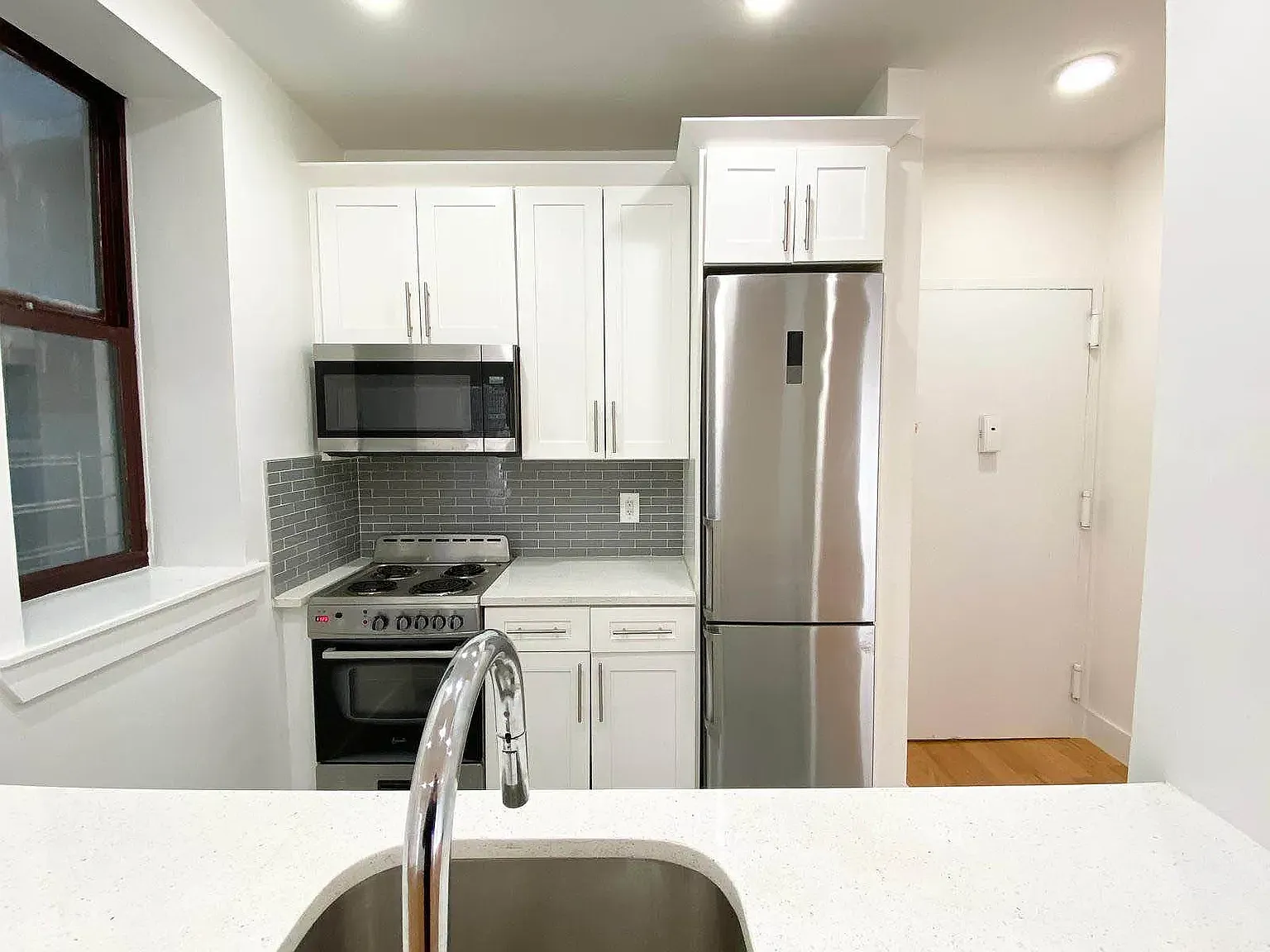 539 Lenox Avenue — Photo 2