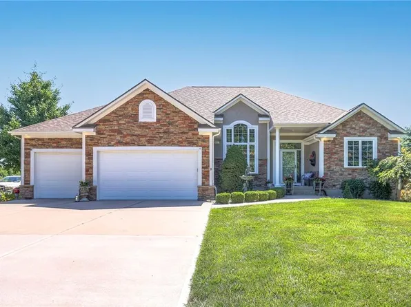 13009 S Harris Rd, Greenwood, MO 64034