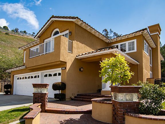 3rd image of 3500 Brighton Pl