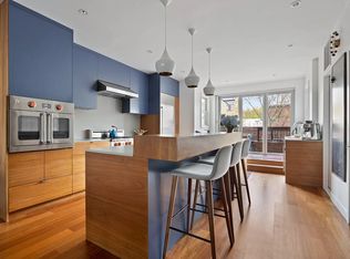 584 Pacific St APT 2, Brooklyn, NY 11217