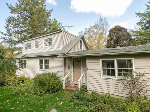 7 Goodrich Hollow, Stephentown, NY 12168