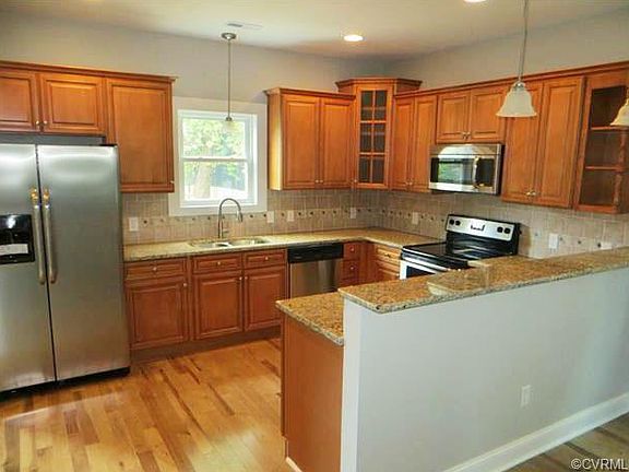 5th image of 1403 Oakwood Ave