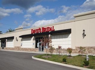 135 N Gates Dr, Bloomington, IN 47404
