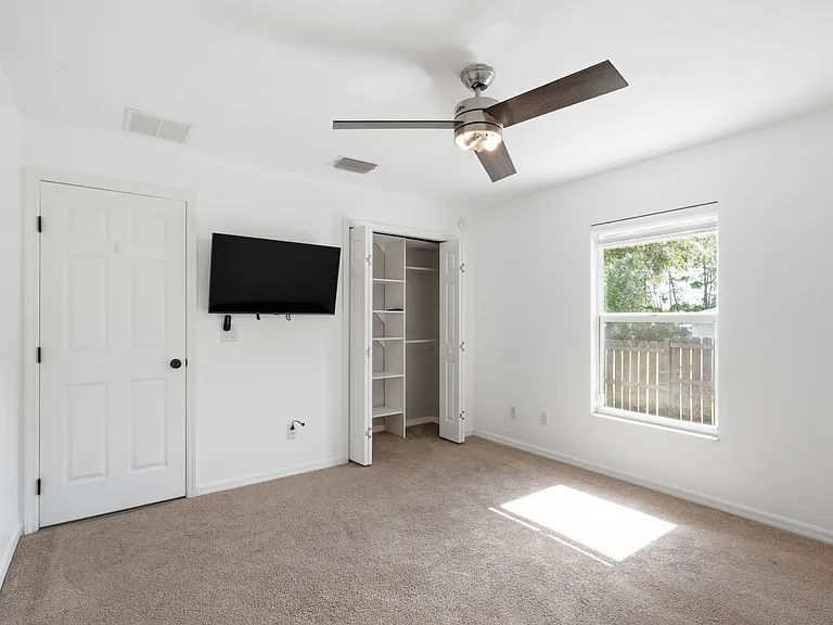 10924 SW 48th Ter — Photo 16
