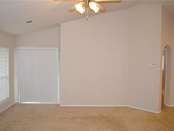 3rd image of 6541 Regina Dr
