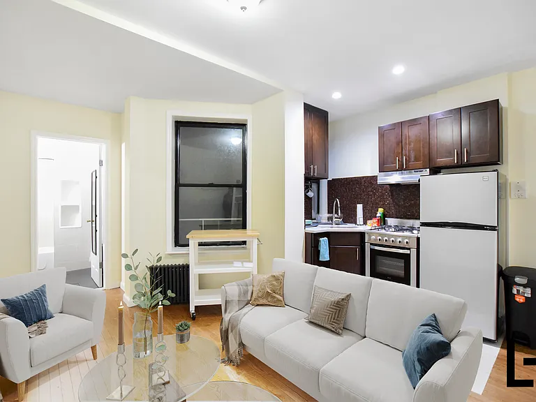 429 Lenox Ave #16 — Photo 5