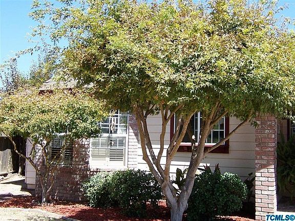 2nd image of 2828 E Delta Ave