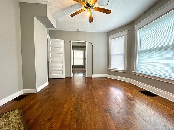 5th image of 815 W Walnut St #1