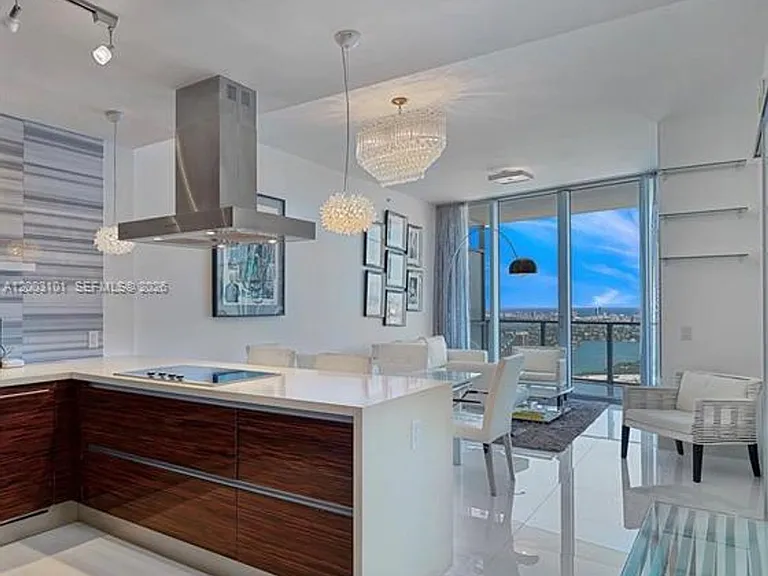 1100 Biscayne Blvd #4803 — Photo 5