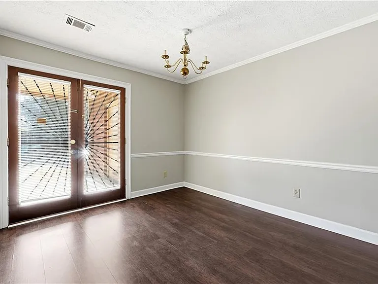 6148 Winfield Ct — Photo 10