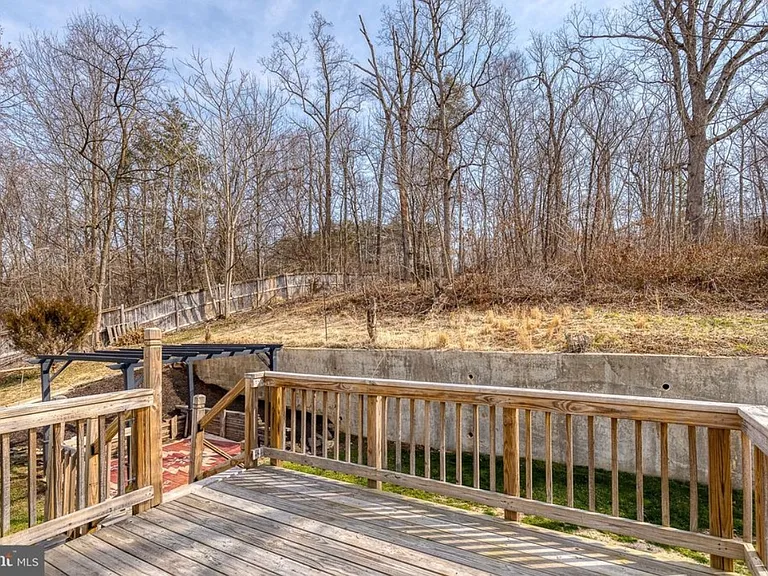 9011 Backlick Rd #1 — Photo 3