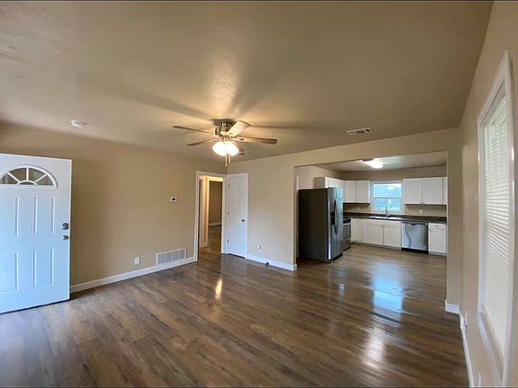 5th image of 2721 Guadalupe St