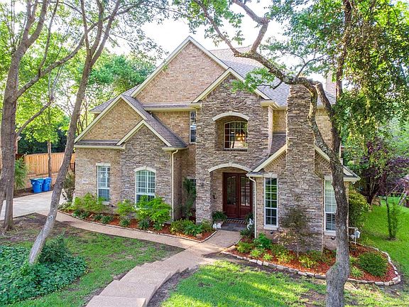 2nd image of 5113 Lake Forest Dr